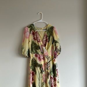 BRAND NEW WITH TAGS Beautiful Summer Maxi Dress